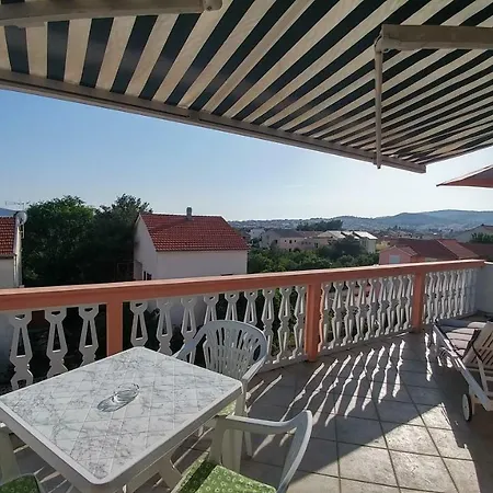 Lam-min * Vodice